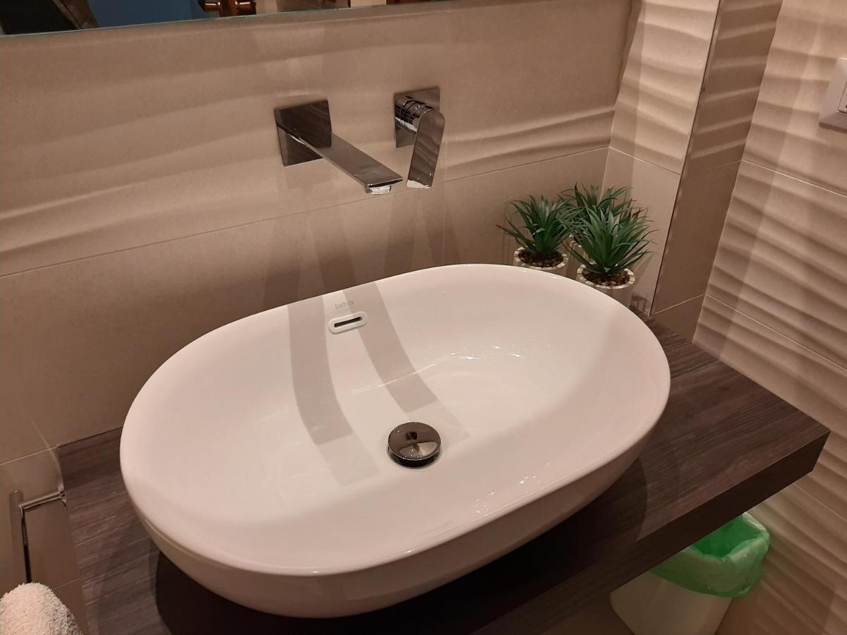 Urbanflat Salento Apartment Lecce Bagian luar foto